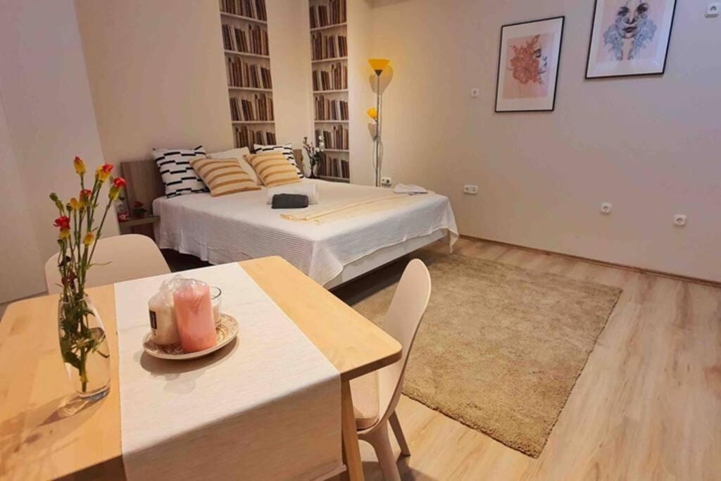 Studio Flat In The Center Of Budapest Exterior foto